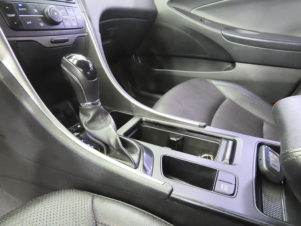 HYUNDAI Sonata - Vista 11