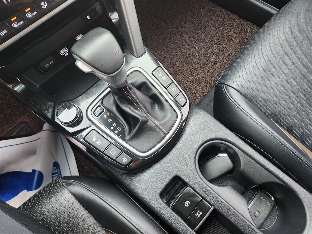 KIA Seltos - Vista 10