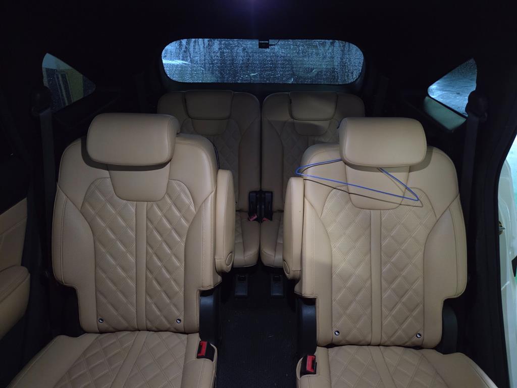 KIA Sorento - Vista 8