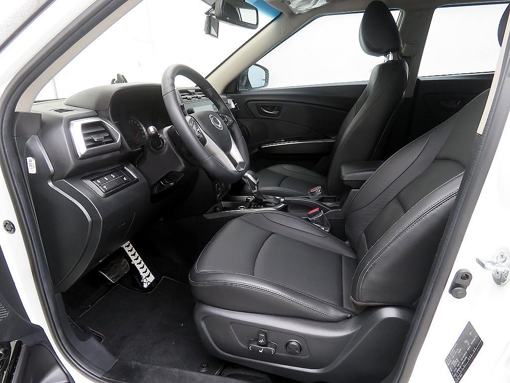 Ssangyong Tivoli - Vista 6