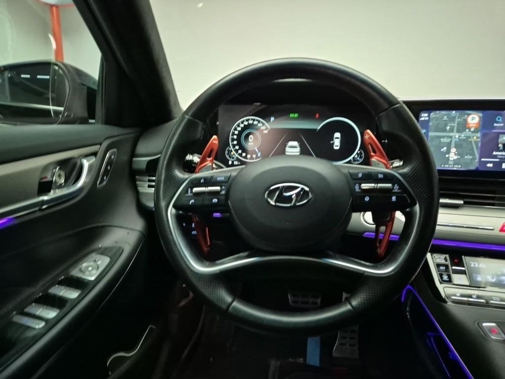 HYUNDAI Grandeur - Vista 10