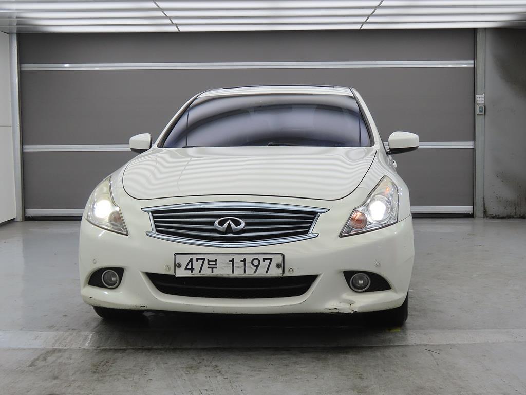 Infiniti G - Vista 2