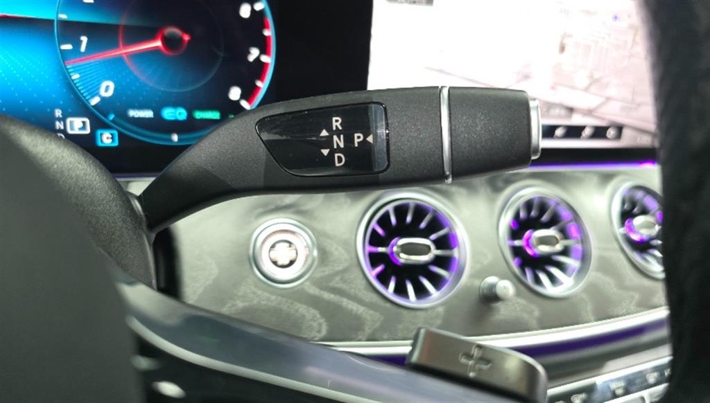 Mercedes Benz E class - Vista 9