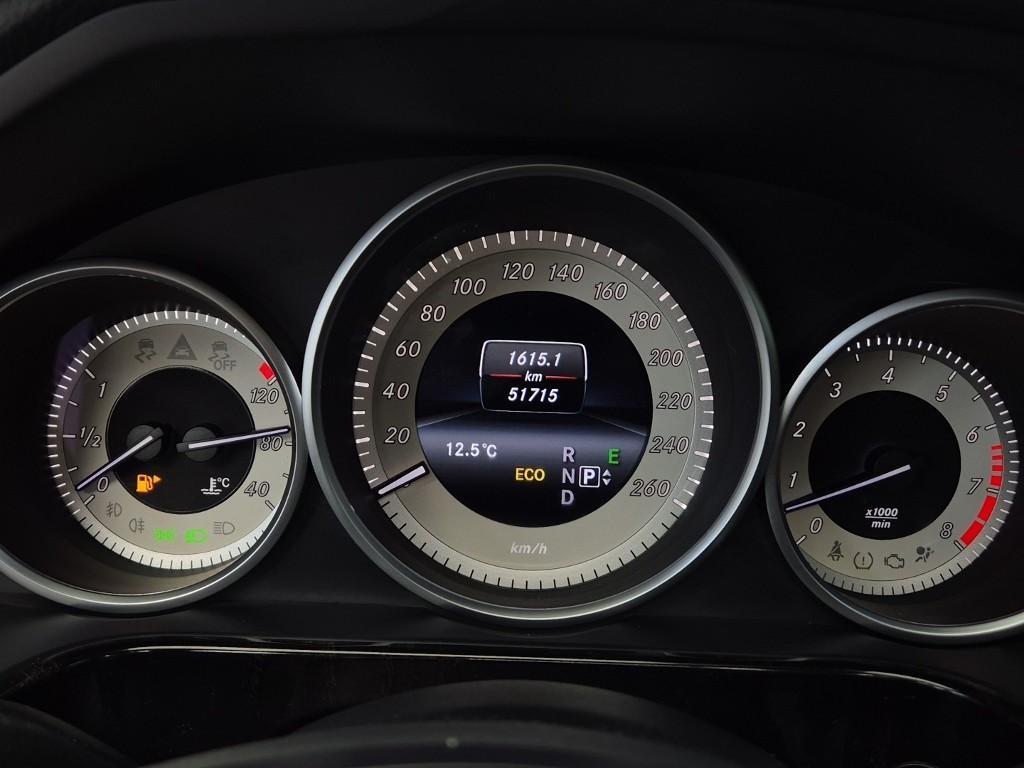 Mercedes Benz E class - Vista 6