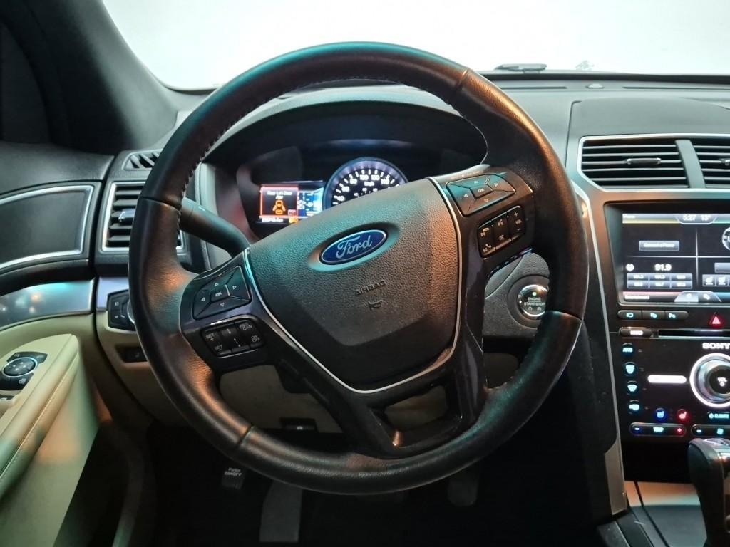 Ford Explorer - Vista 9