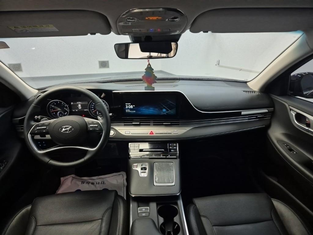 HYUNDAI Grandeur - Vista 7