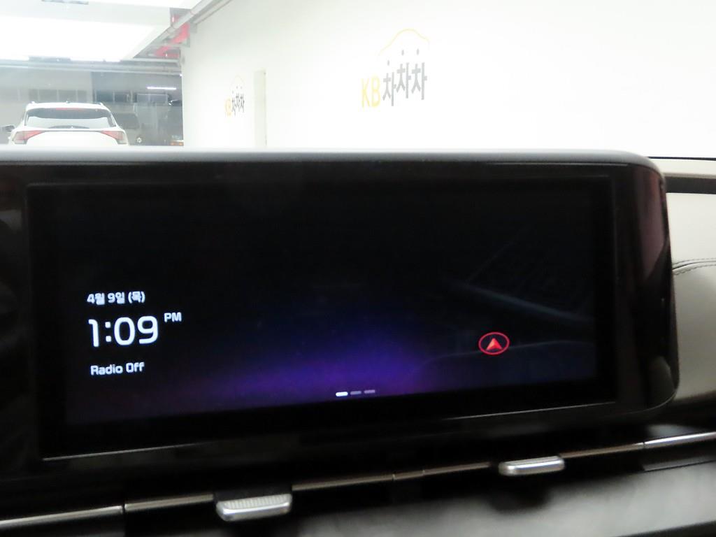 KIA Carnival - Vista 9