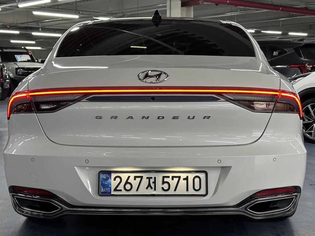 HYUNDAI Grandeur - Vista 4