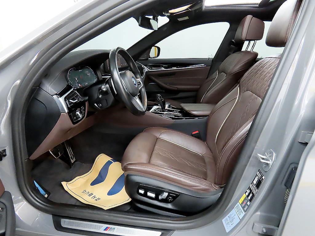 BMW 5 Series - Vista 5