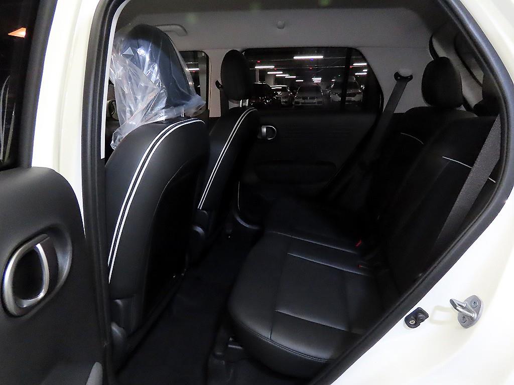 HYUNDAI Casper - Vista 7