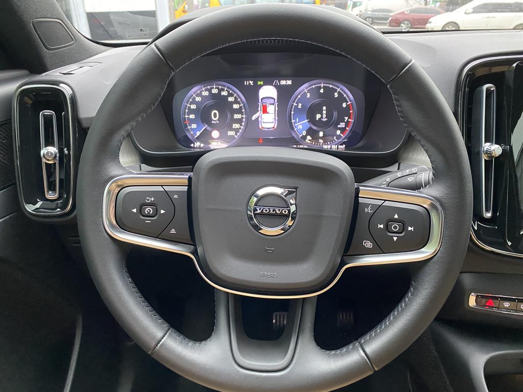 Volvo XC40 - Vista 7