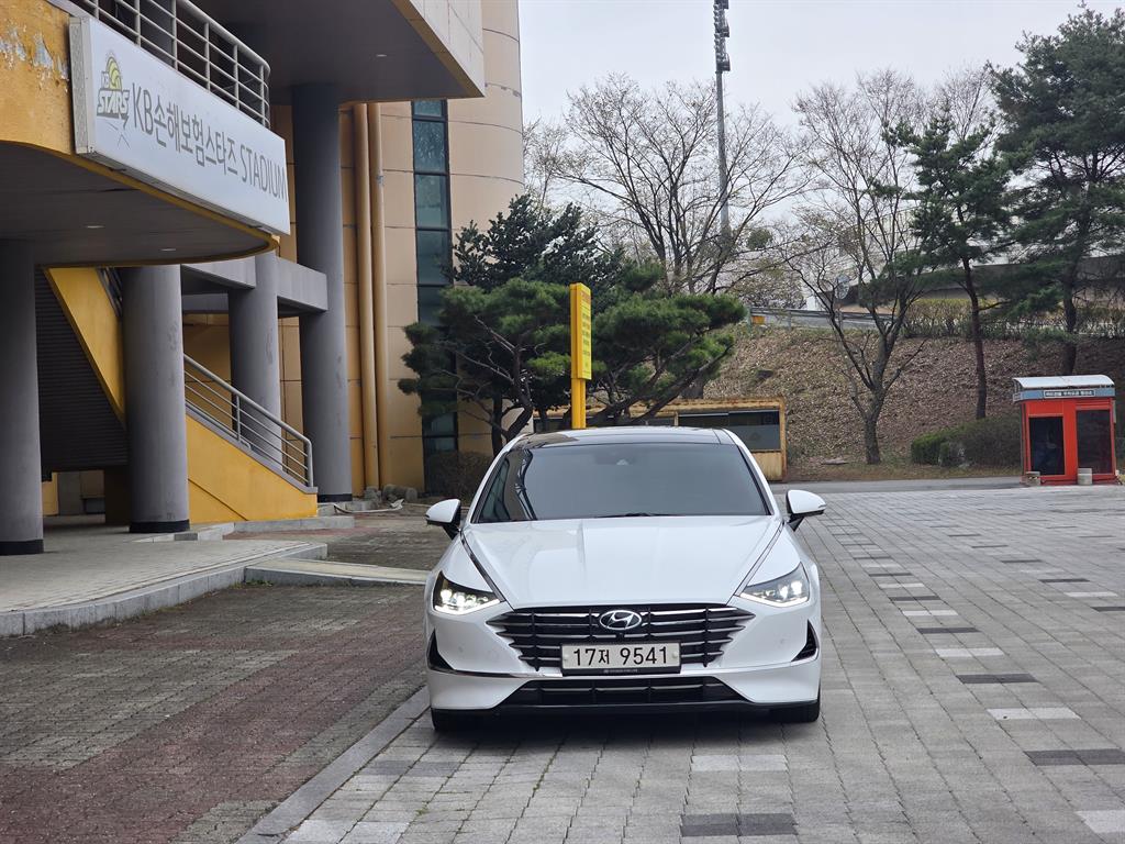 HYUNDAI Sonata 2020 Blanco - Importación desde Corea - HF Imports Iquique - Foto 1