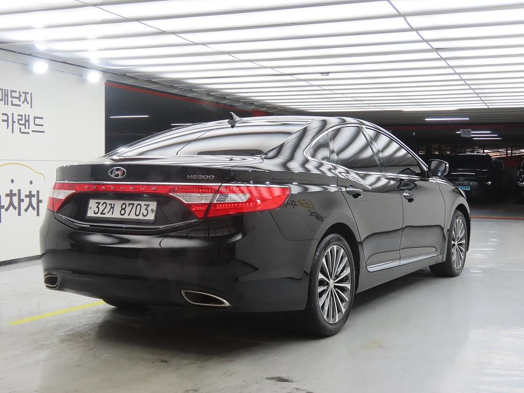 HYUNDAI Grandeur - Vista 4