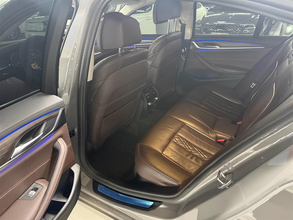 BMW 5 Series - Vista 9