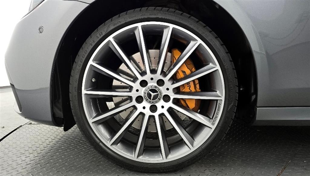 Mercedes Benz E class - Vista 5