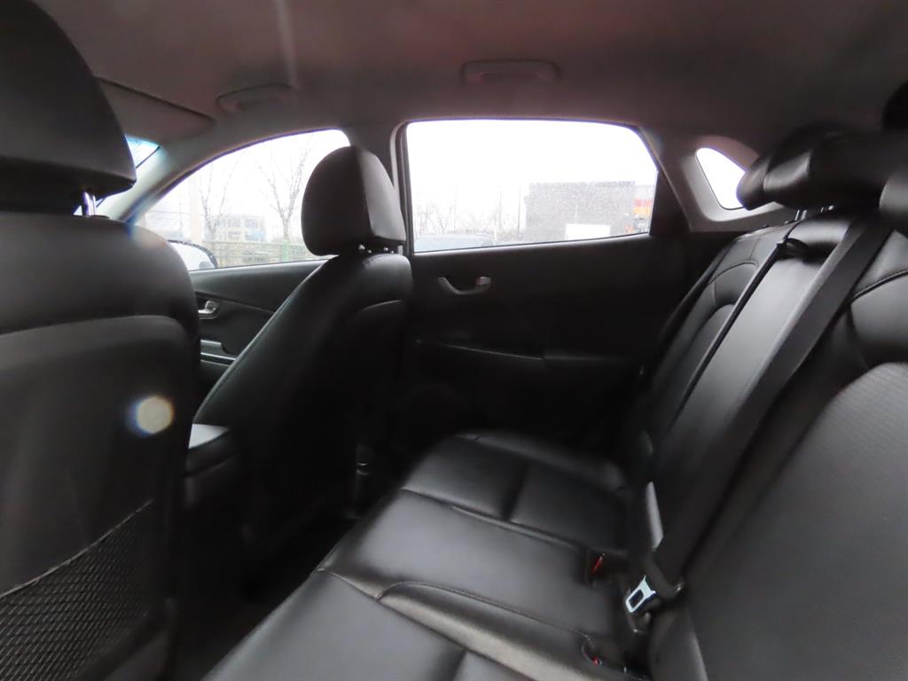 HYUNDAI Kona - Vista 11