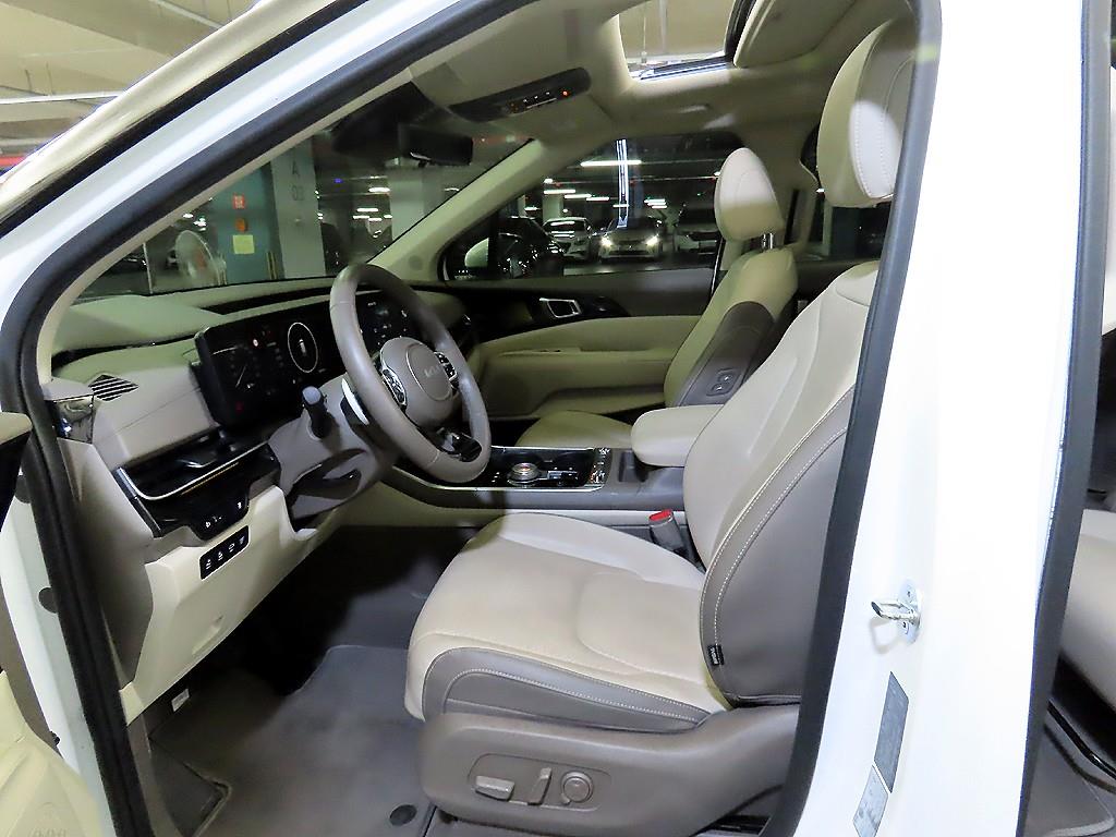 KIA Carnival - Vista 6
