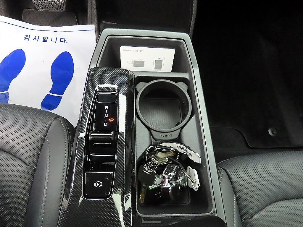 Ssangyong Musso - Vista 10