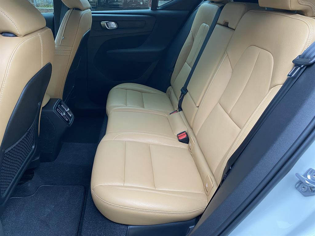 Volvo XC40 2021 Blanco - Importación desde Corea - HF Imports Iquique - Foto 14