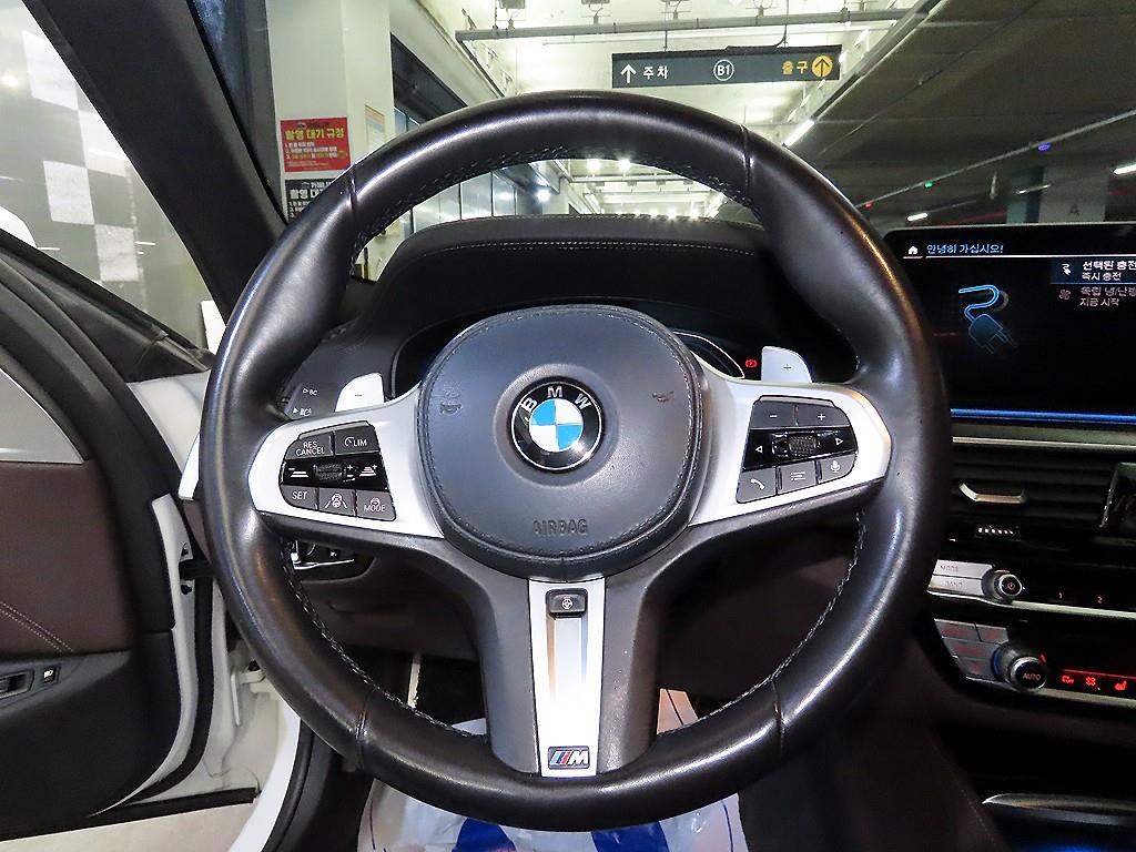 BMW 5 Series - Vista 8