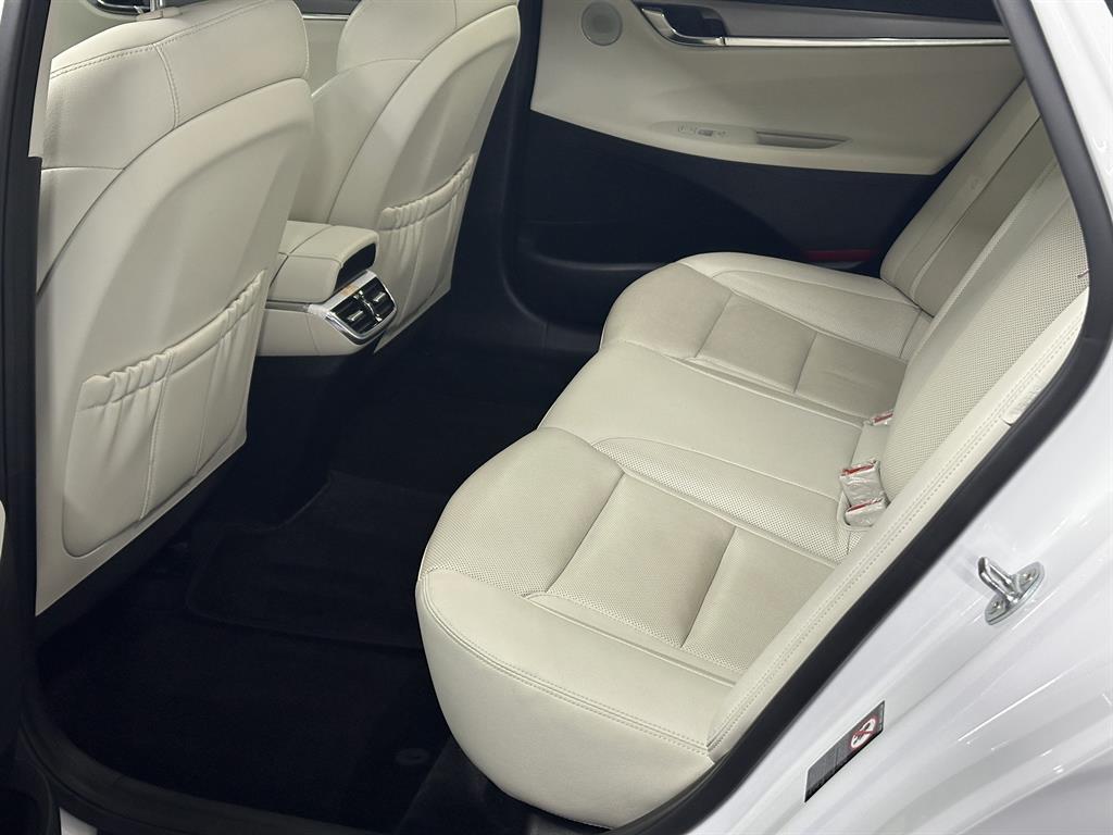 HYUNDAI Grandeur - Vista 9