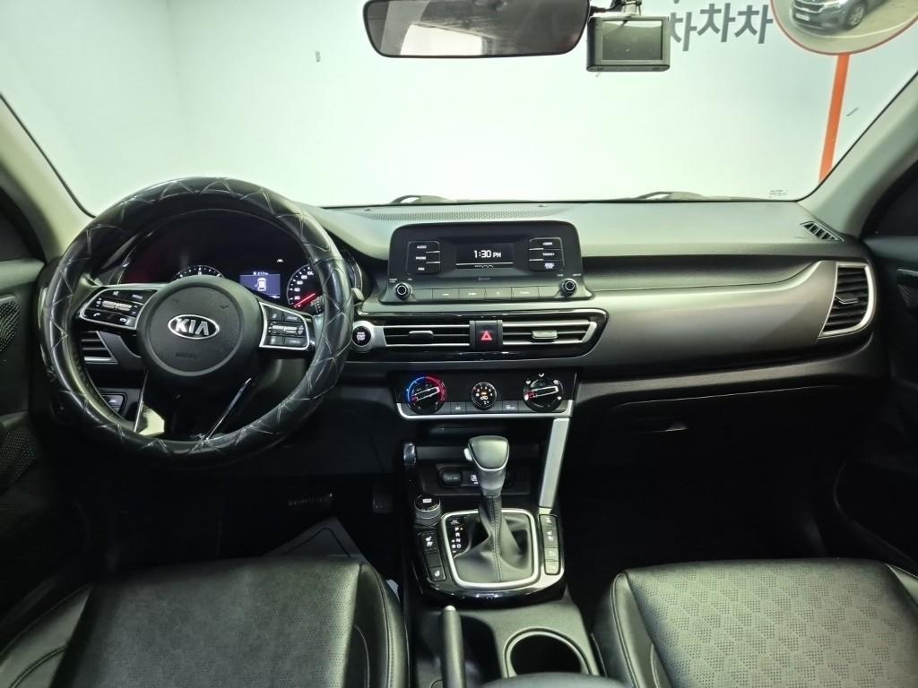 KIA Seltos - Vista 7