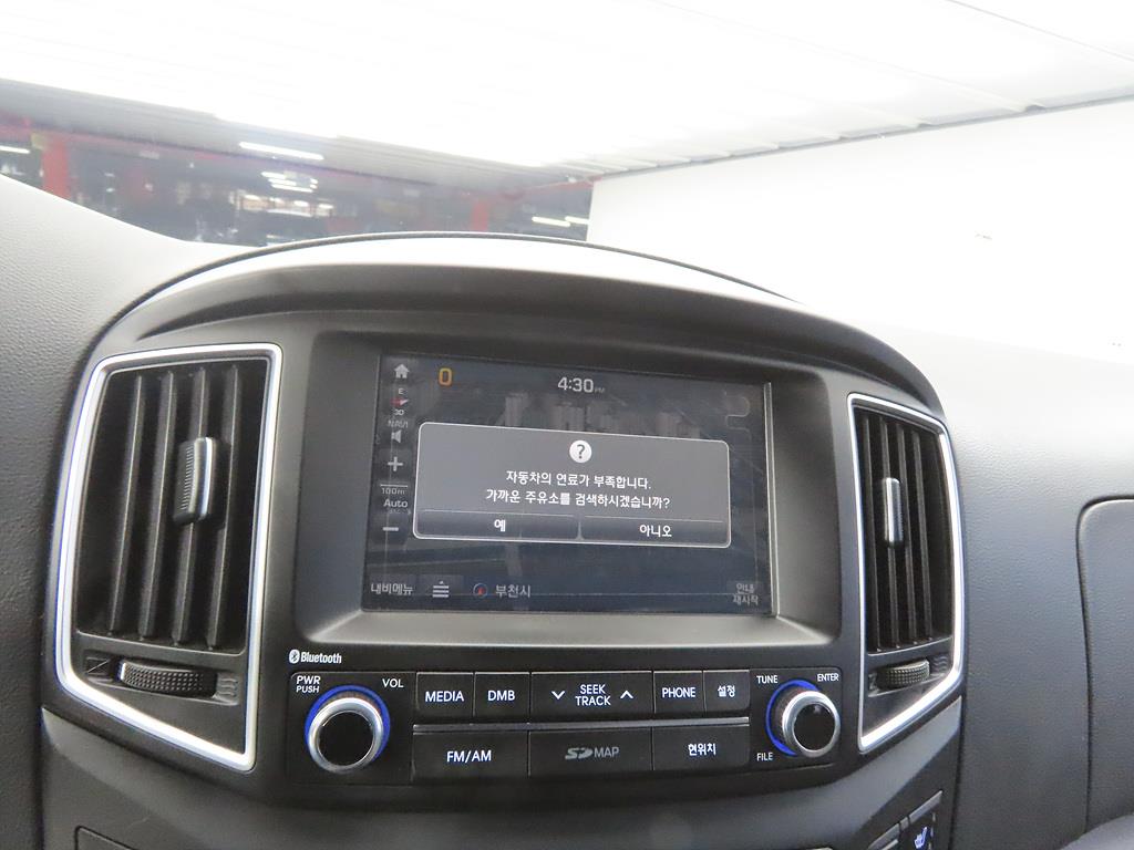 HYUNDAI Starex 2018 Plateado - Importación desde Corea - HF Imports Iquique - Foto 13