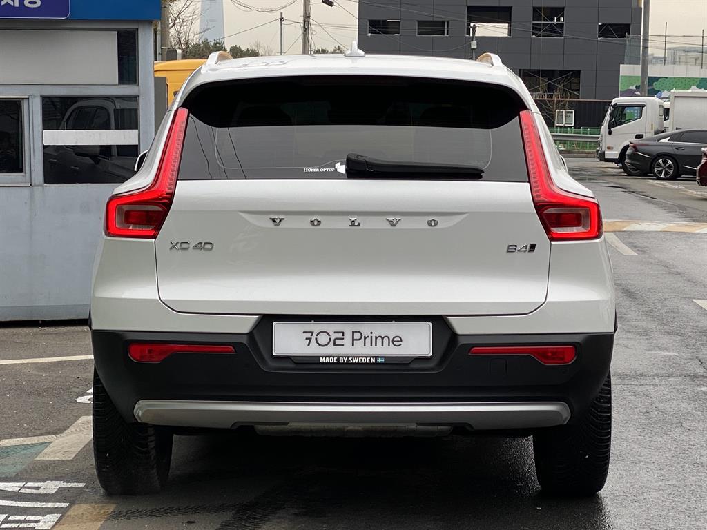 Volvo XC40 - Vista 4