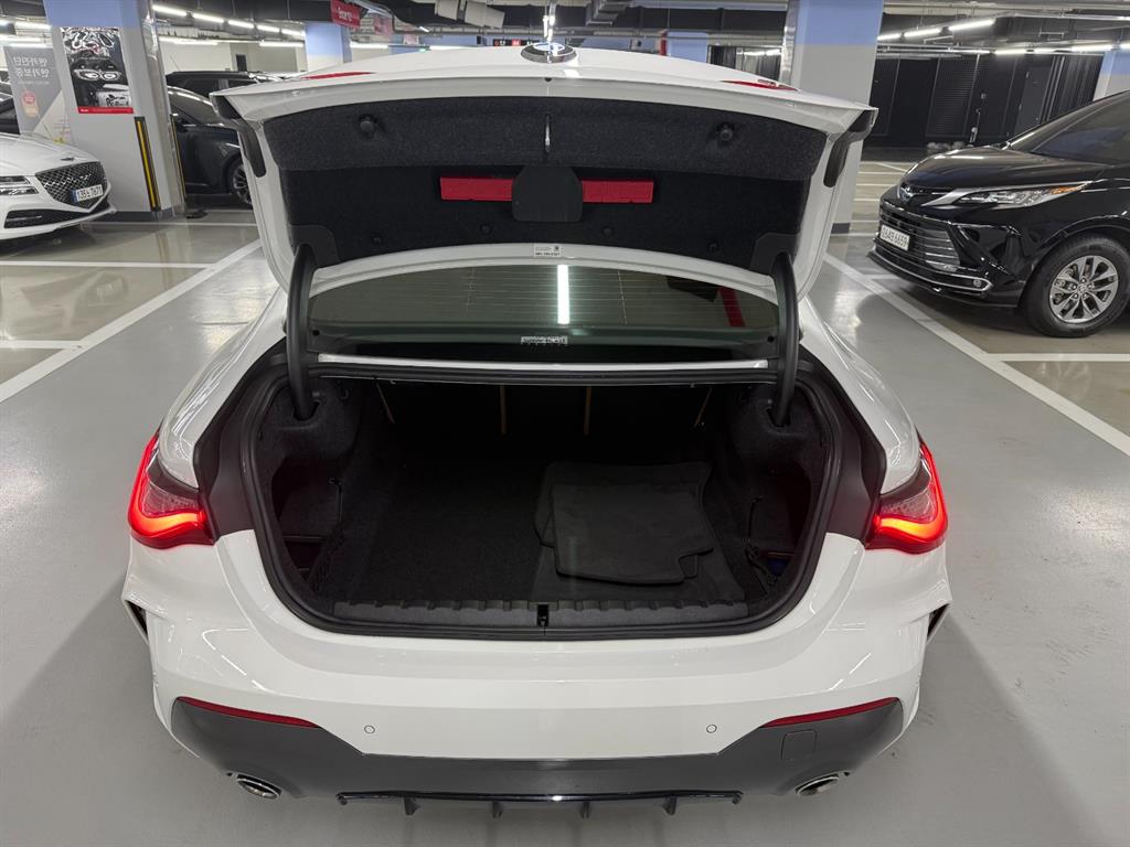 BMW 4 Series - Vista 5