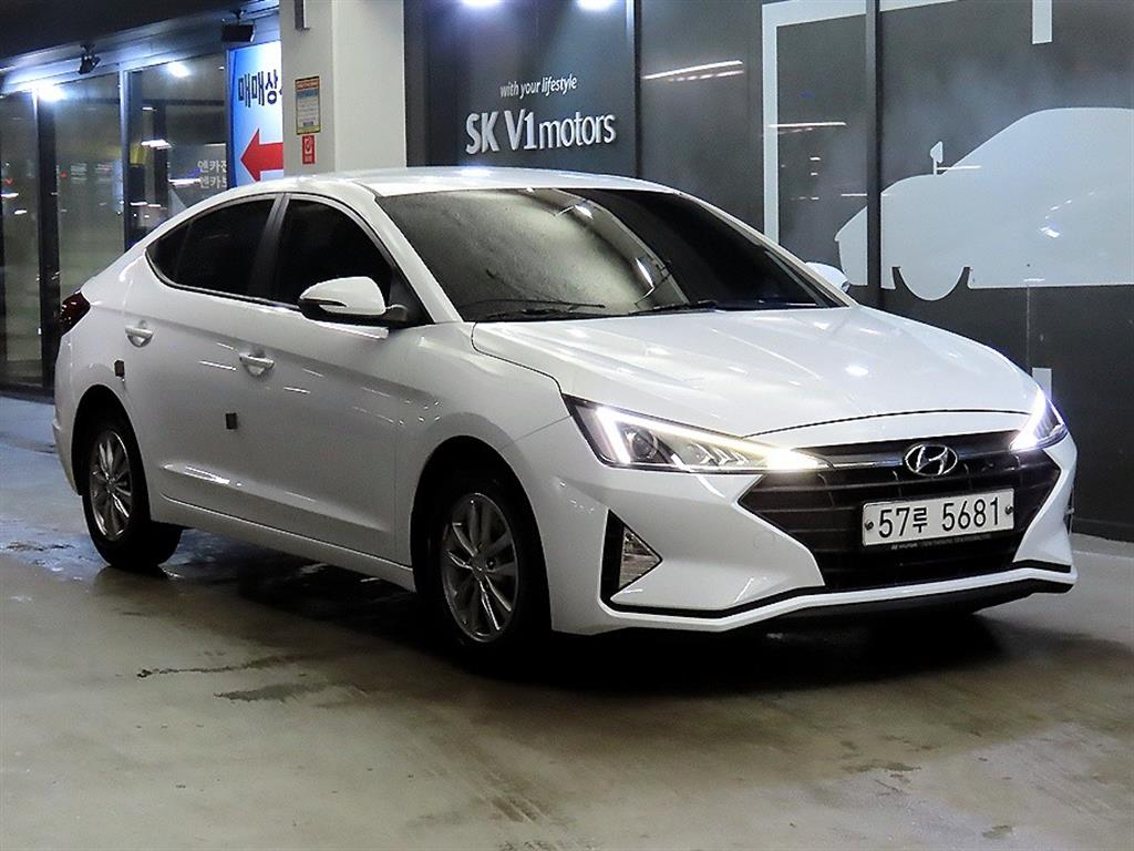 HYUNDAI Avante 2019 Blanco - Importación desde Corea - HF Imports Iquique - Foto 1
