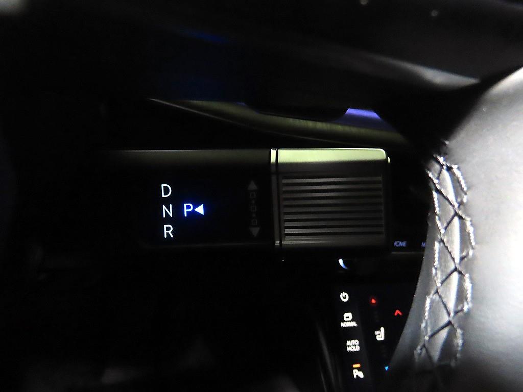 HYUNDAI Grandeur - Vista 12