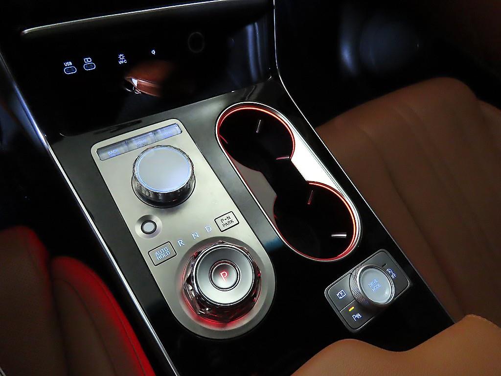 Genesis GV80 - Vista 12