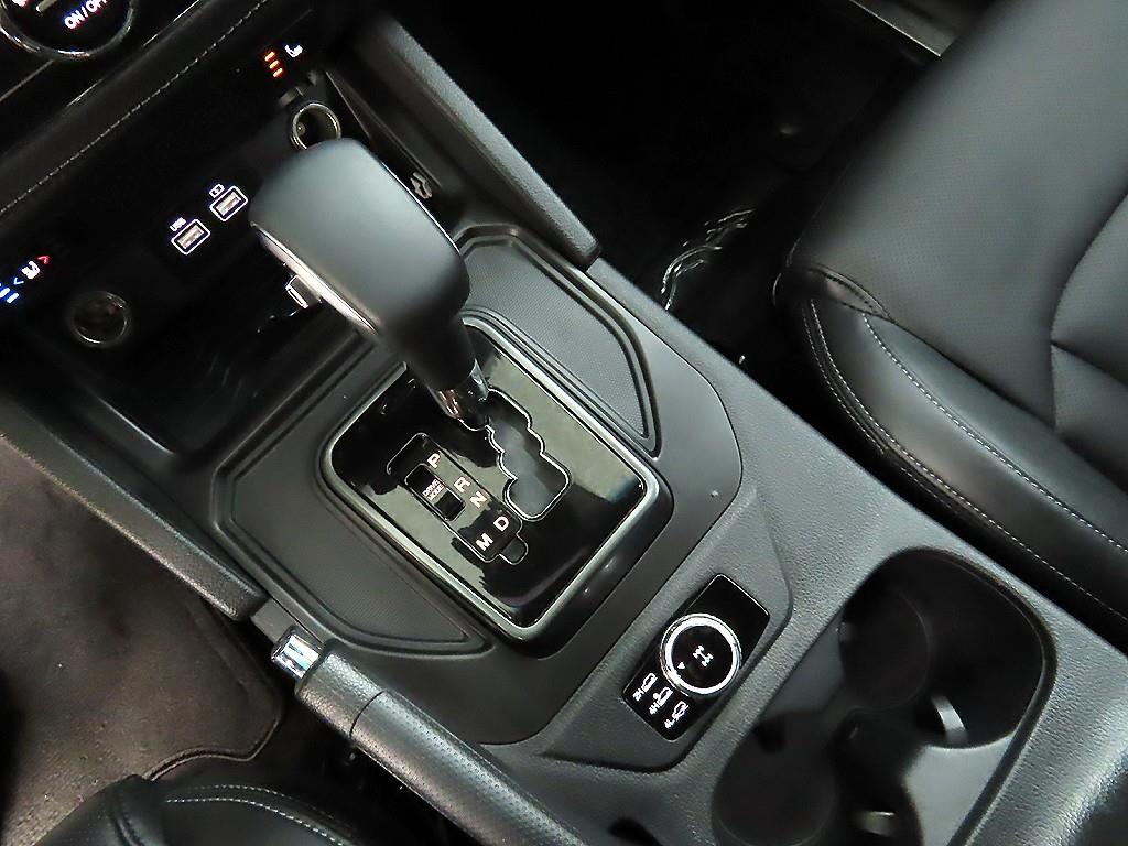 Ssangyong Rexton - Vista 10