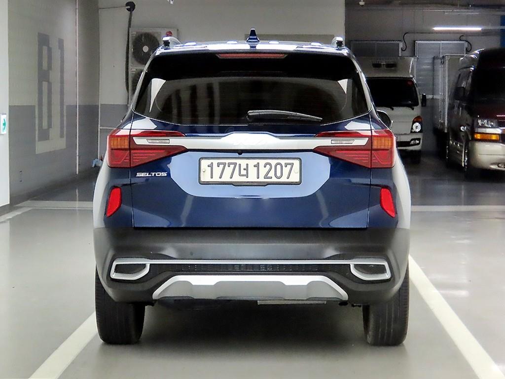 KIA Seltos - Vista 3