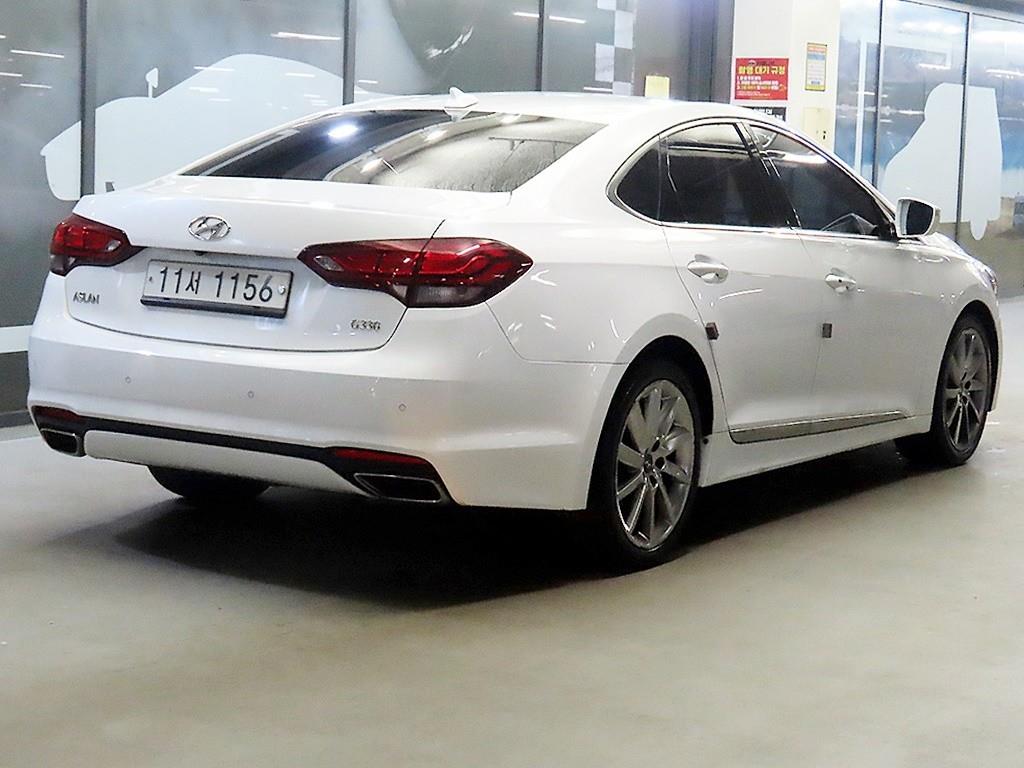 HYUNDAI Aslan - Vista 4