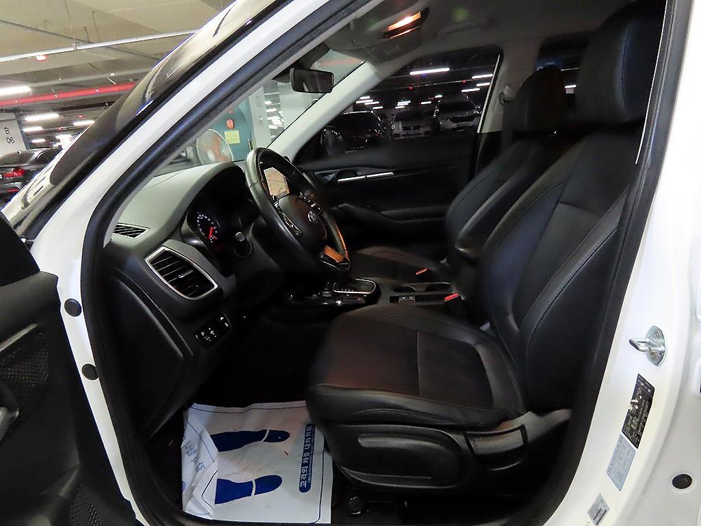 KIA Seltos - Vista 6