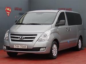 HYUNDAI Starex - Vista 2