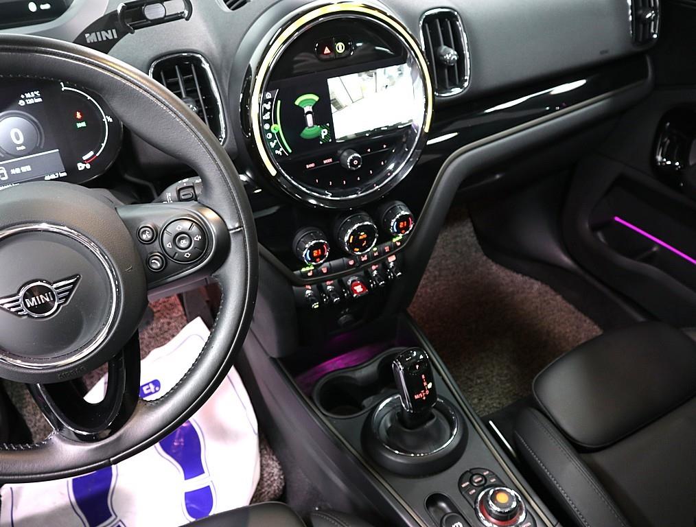 Mini Countryman - Vista 11