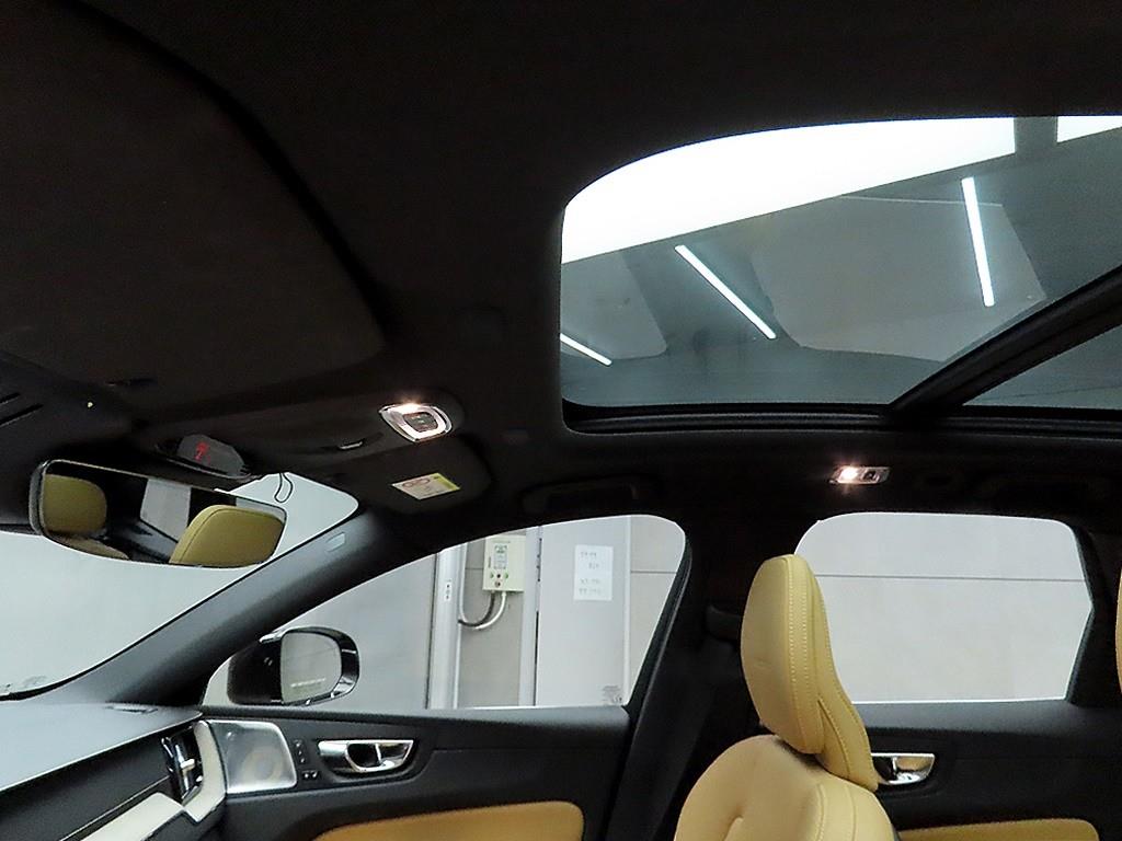 Volvo XC60 2020 Negro - Importación desde Corea - HF Imports Iquique - Foto 15