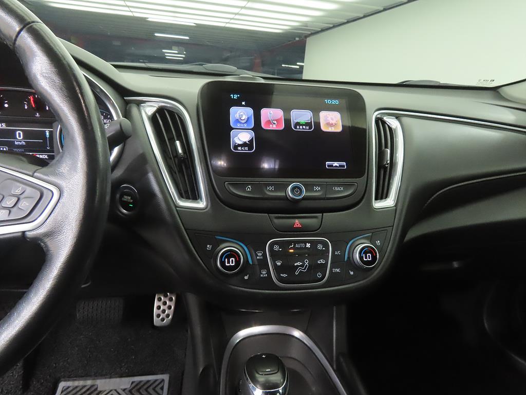 Chevrolet Malibu - Vista 10