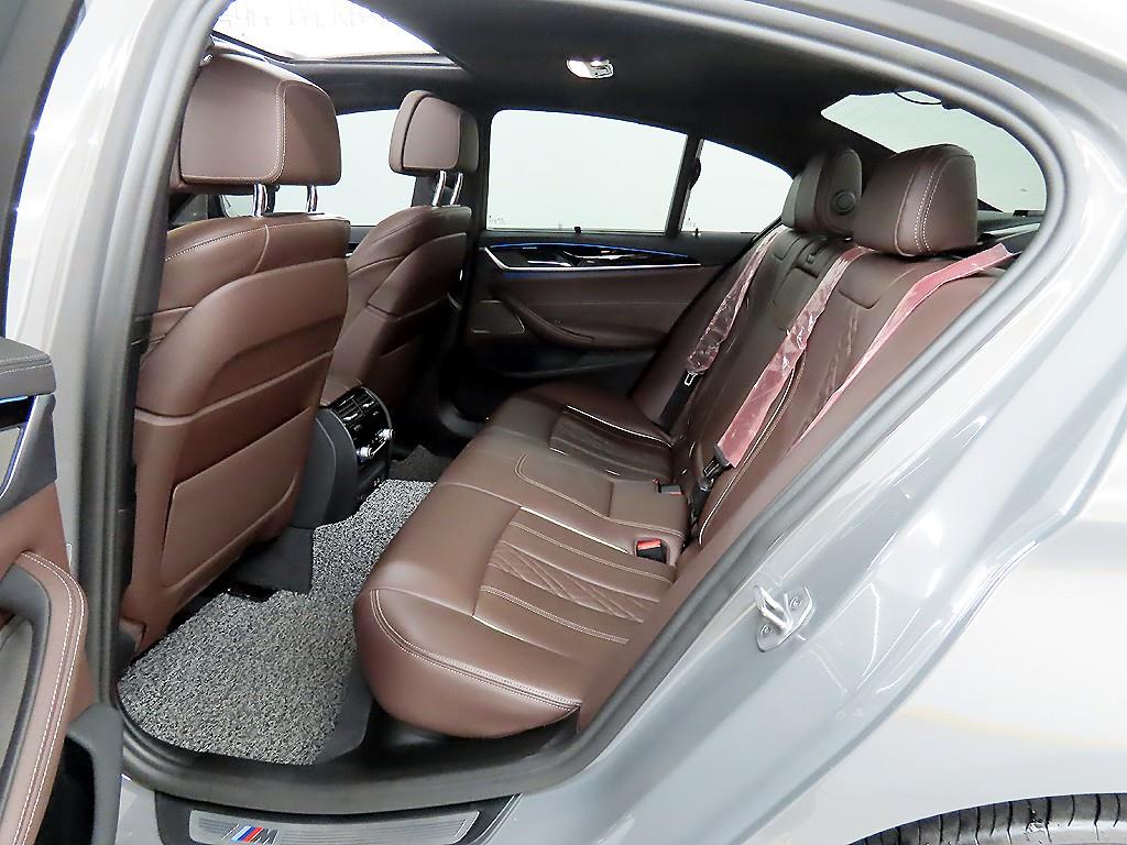 BMW 5 Series - Vista 6