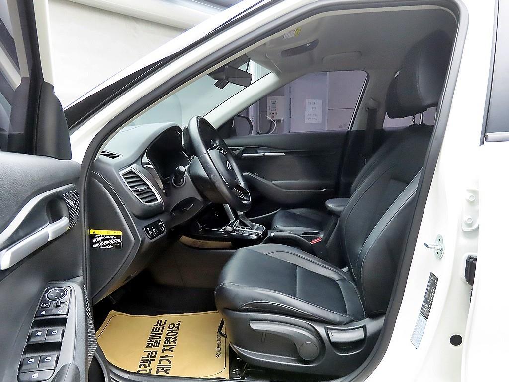 KIA Seltos - Vista 5