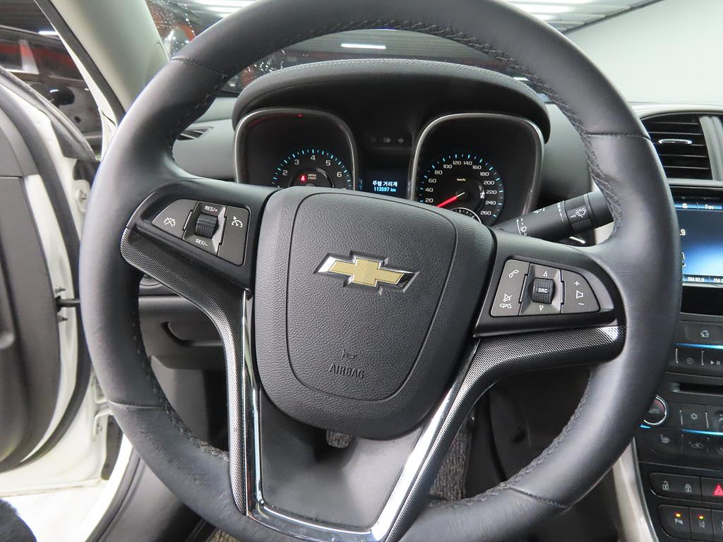 Chevrolet Malibu - Vista 8