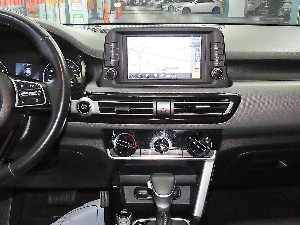 KIA Seltos - Vista 11