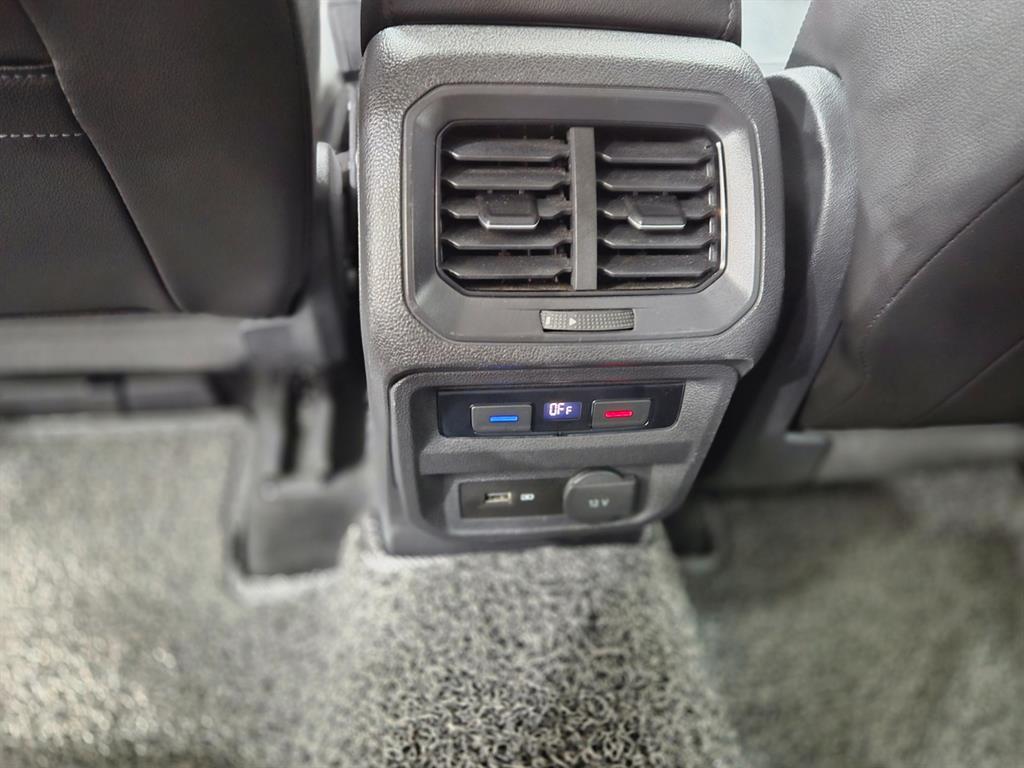 Volkswagen Tiguan - Vista 10