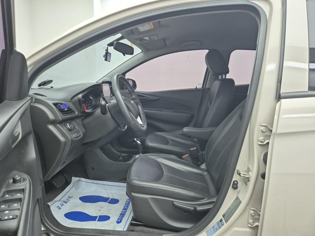 Chevrolet Spark - Vista 11