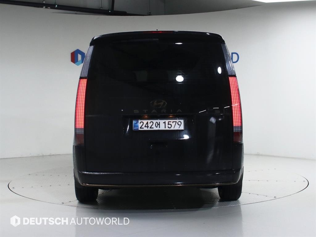 HYUNDAI Staria - Vista 4