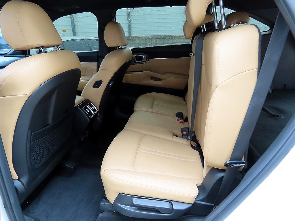 KIA Sorento - Vista 6