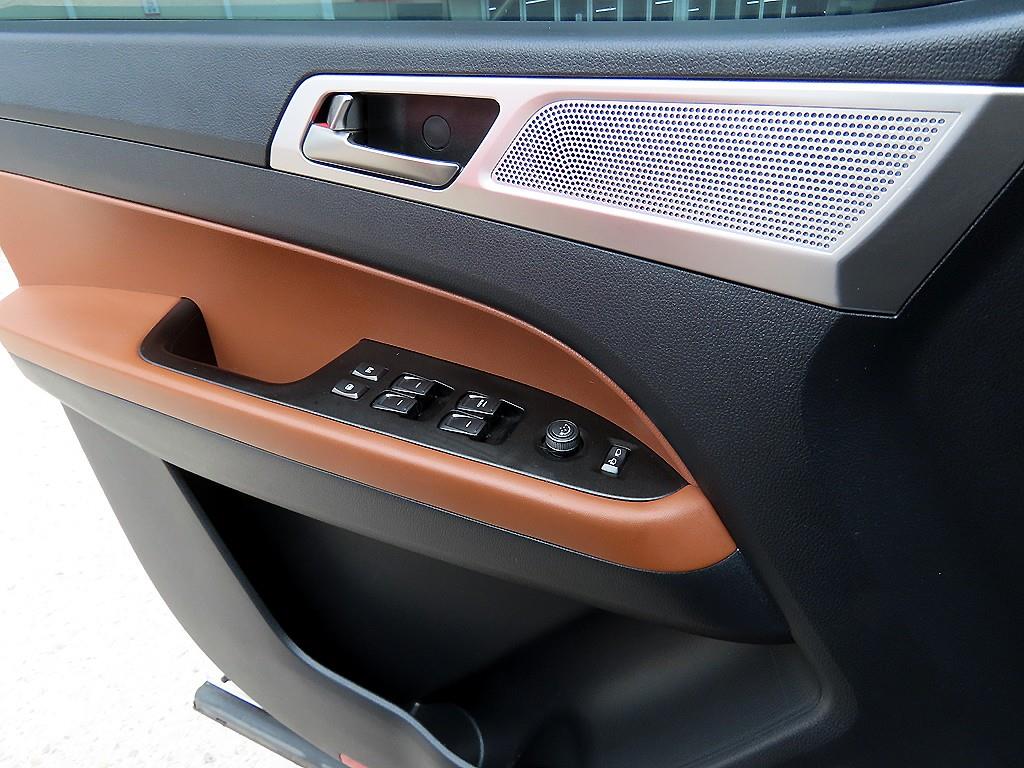 Ssangyong Rexton - Vista 11