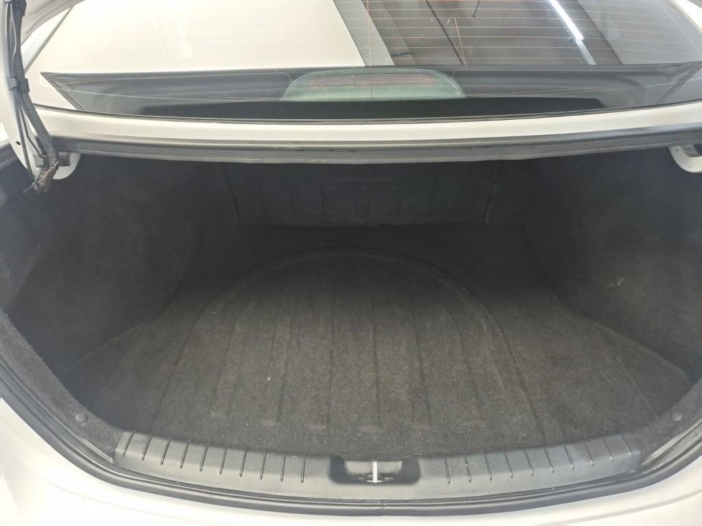 HYUNDAI Avante 2018 Blanco - Importación desde Corea - HF Imports Iquique - Foto 14